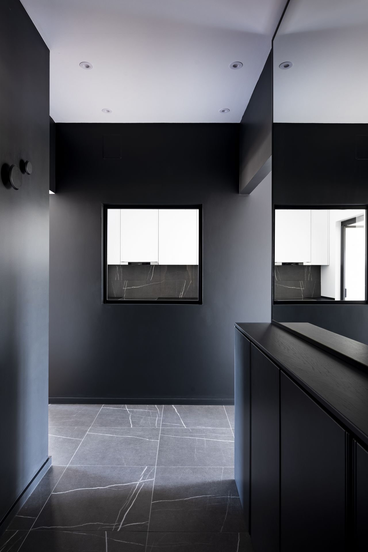 Noa Residence, photograph 1