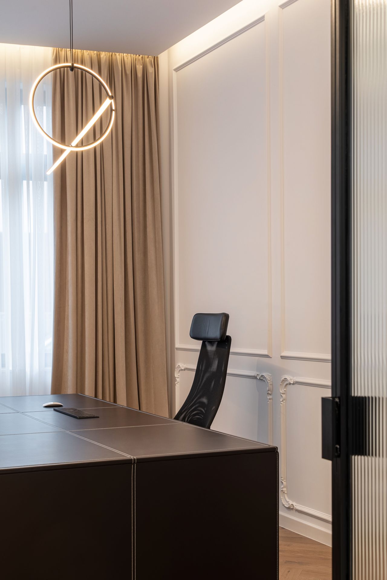 Office, Aurel Vlaicu, photograph 22